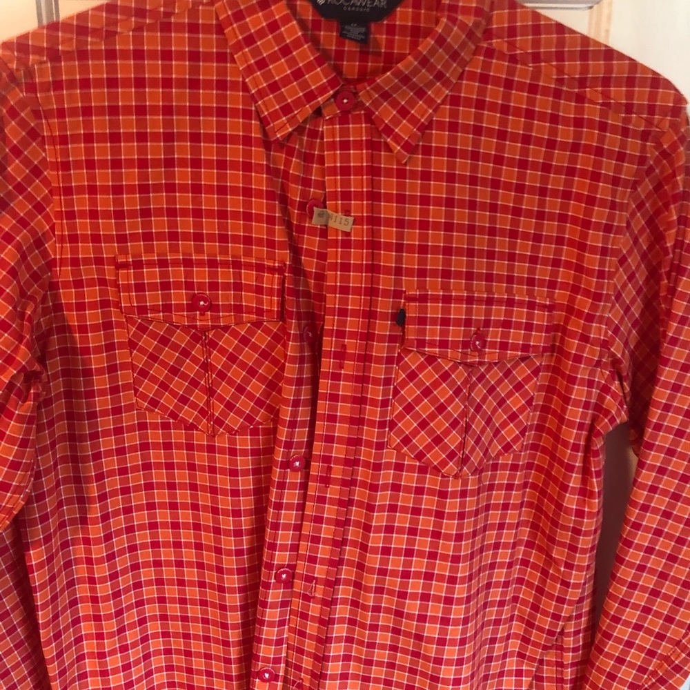 Great casual shirts! 2 for 10!  1 funky/1 classic.